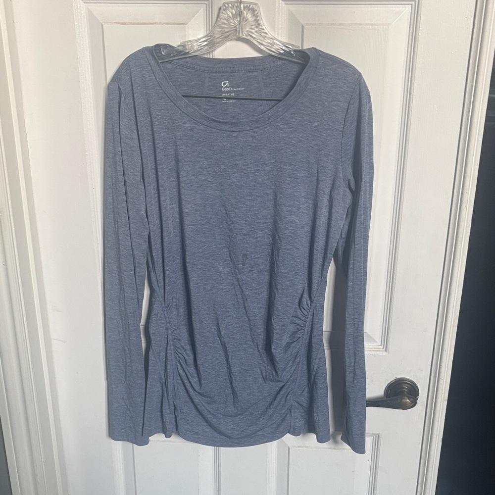 GAP Heather Blue Long Sleeve Top with Fabletics leggings..